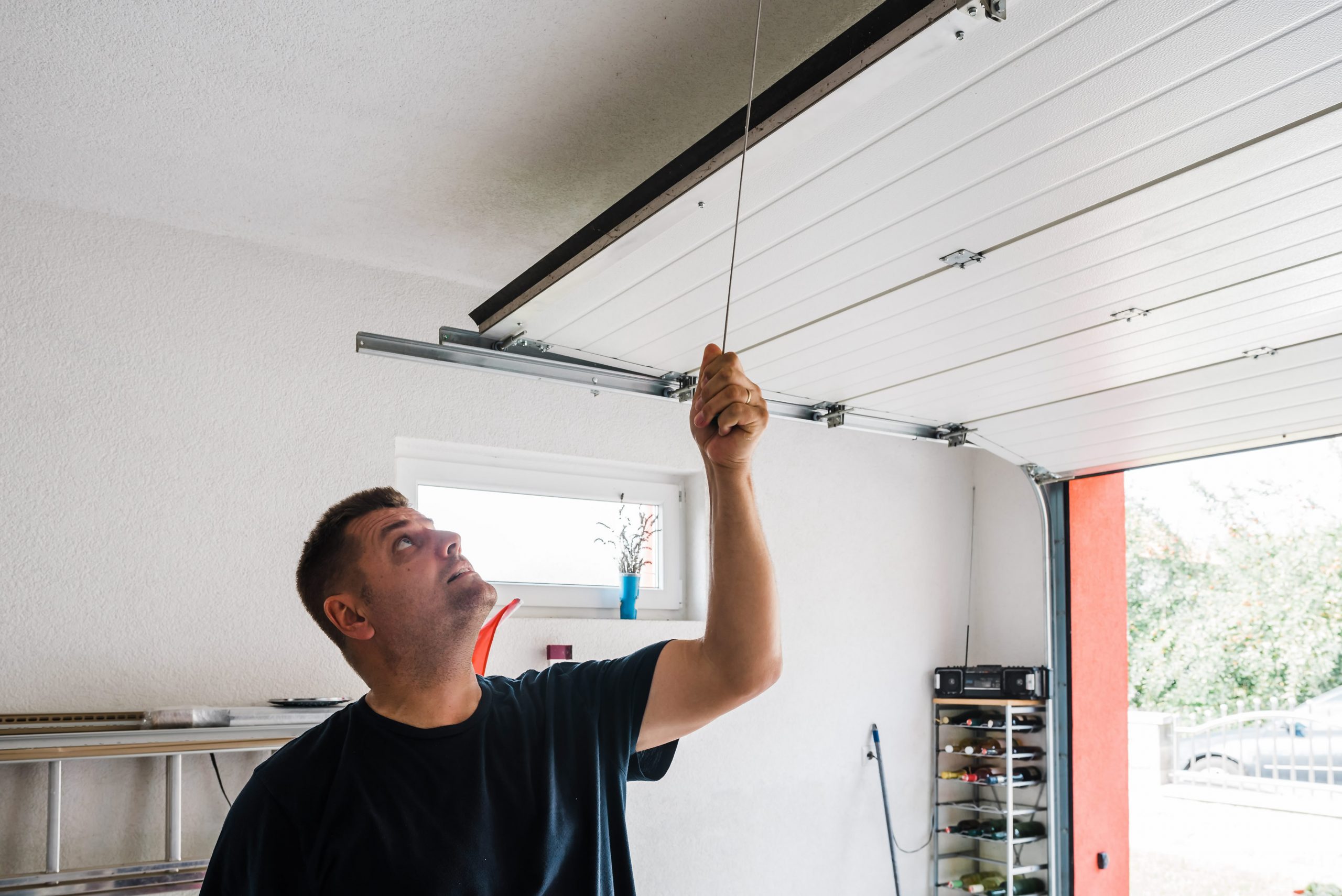 Garage Door Hard To Open Manually